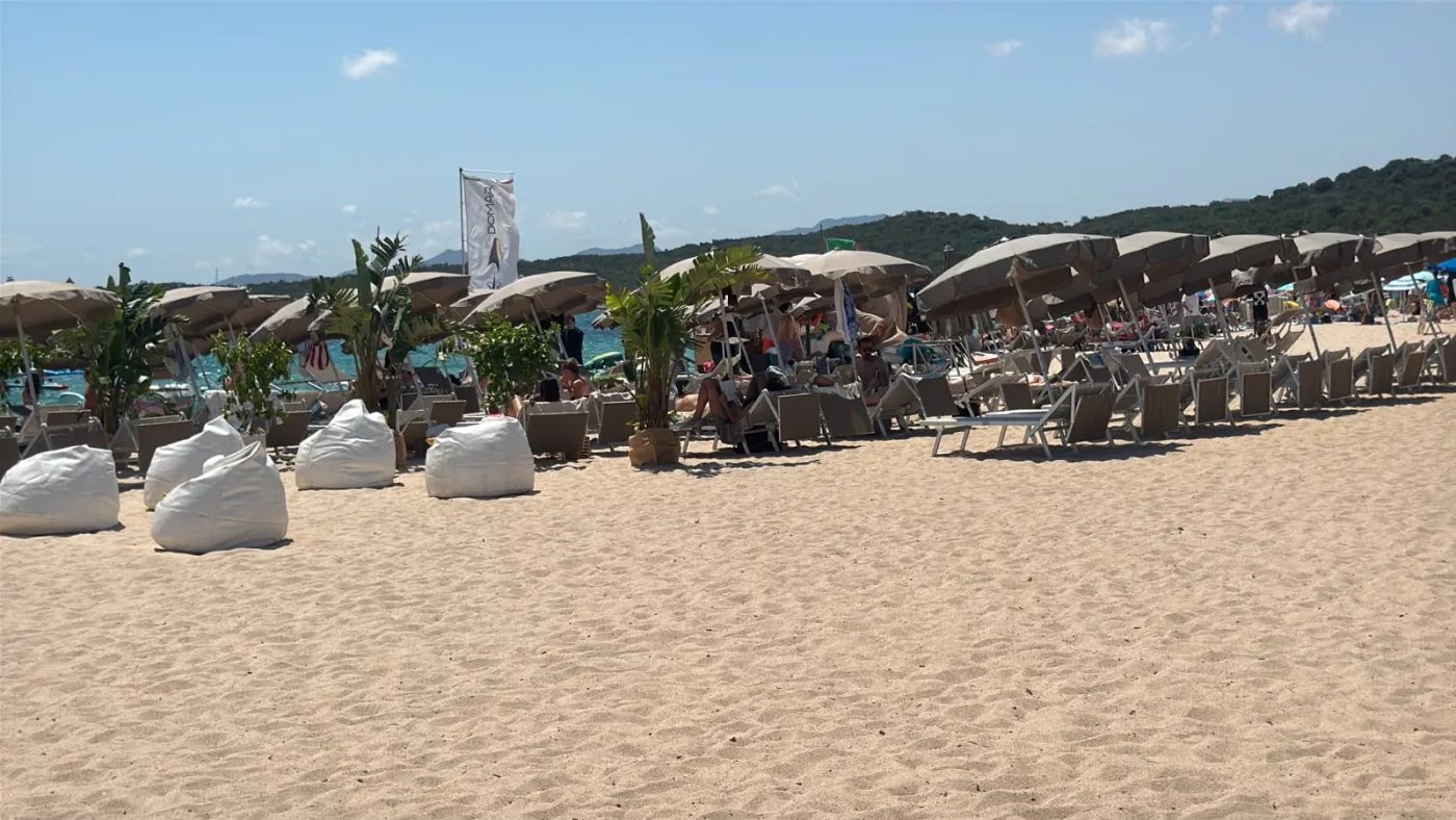 Sole e relax a La Conchiglia Beach